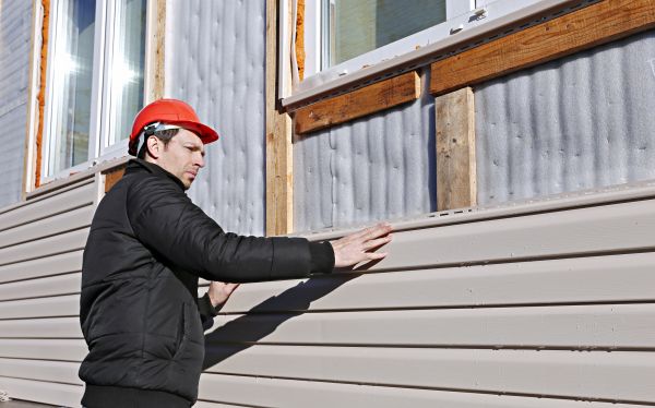 Cost of Vinyl Cladding Repair in Niceville